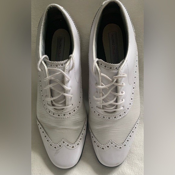 FootJoy Tailored Wingtip Spikeless Golf Shoes Womens Size 10 M White Black 91686 - Picture 2 of 16